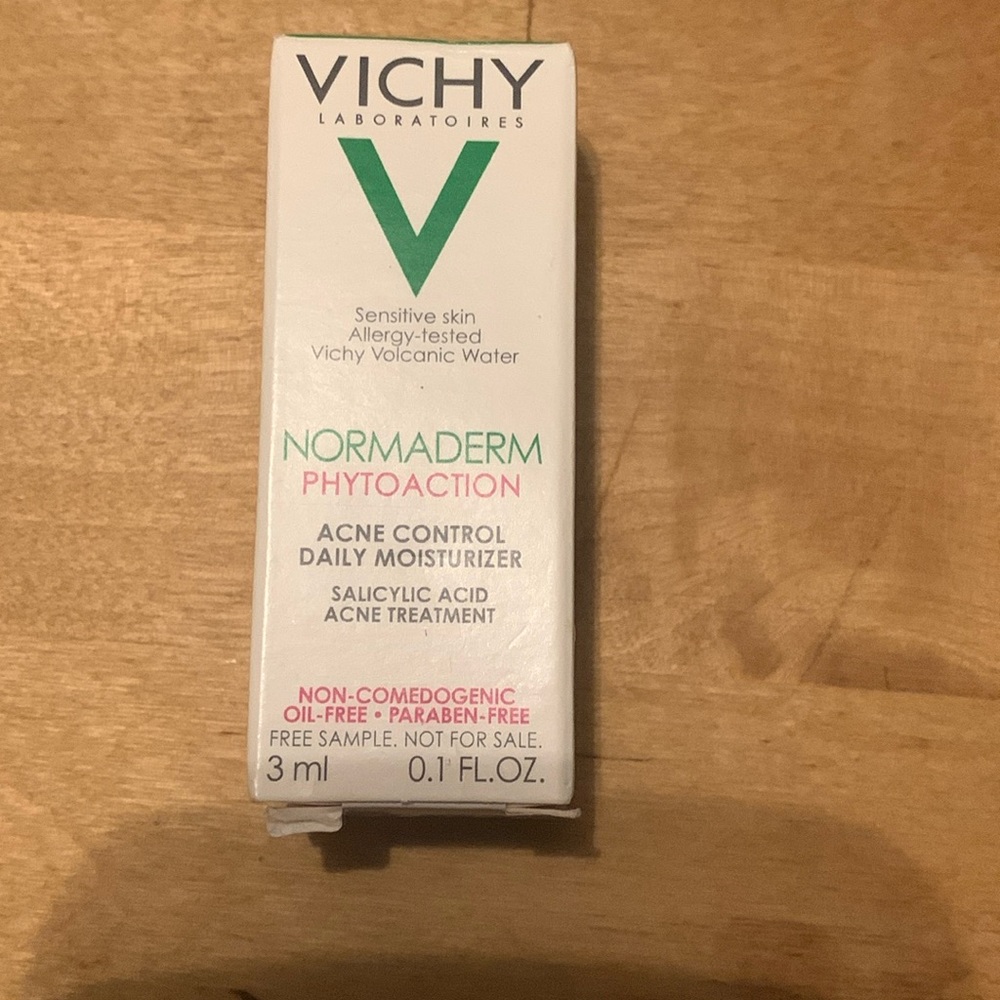 Sample Vichy Normaderm Phytoaction Acne Control Daily Moisturizer